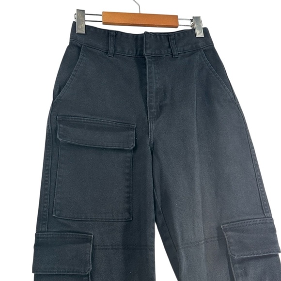 Aritzia TNA the workwear Cargo pant relaxed lounge wear luxury sz 4 - Picture 9 of 9